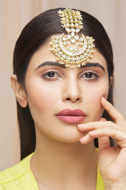 Kundan Maangtikka 