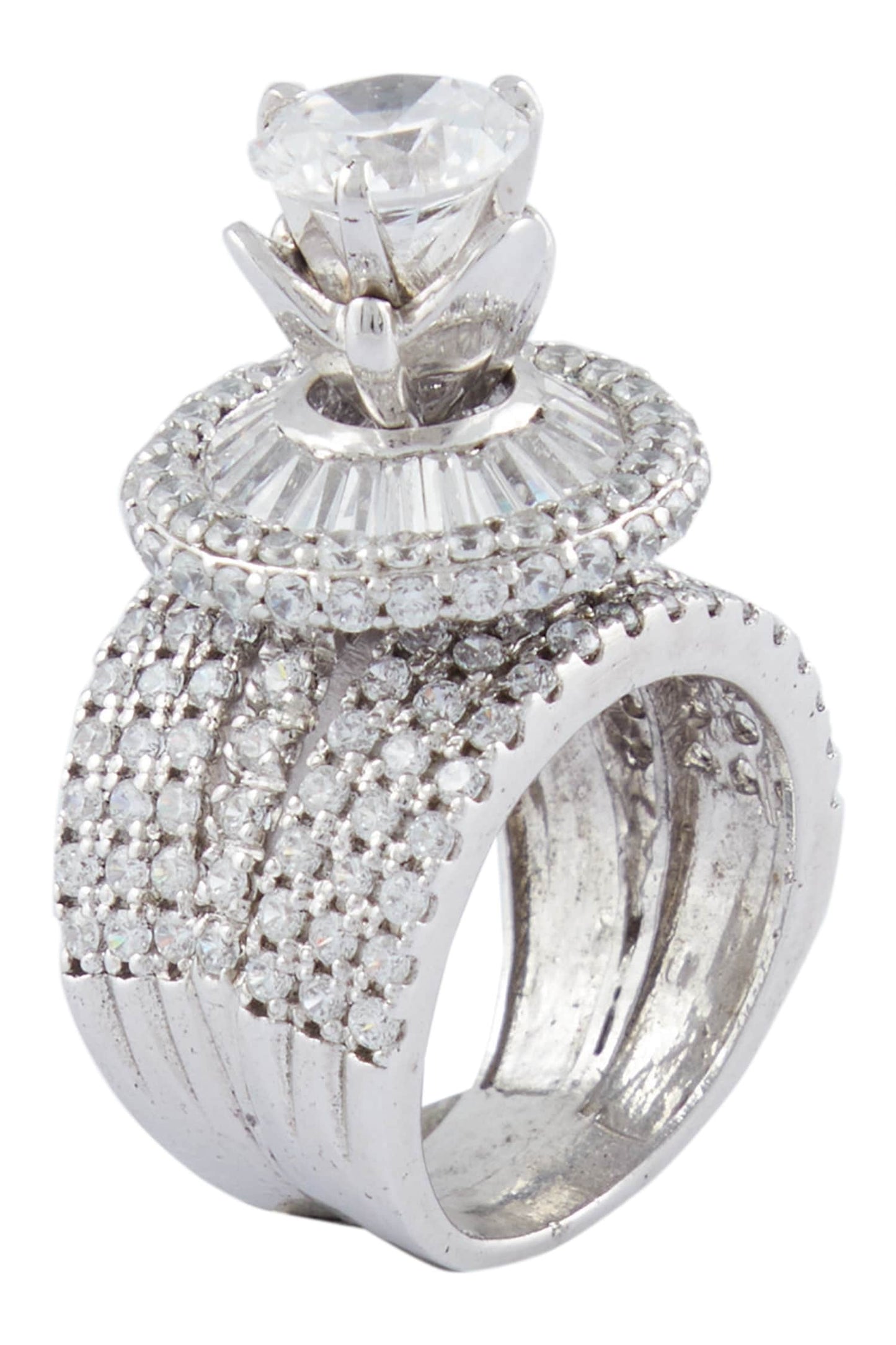 Circular Layered Ring 