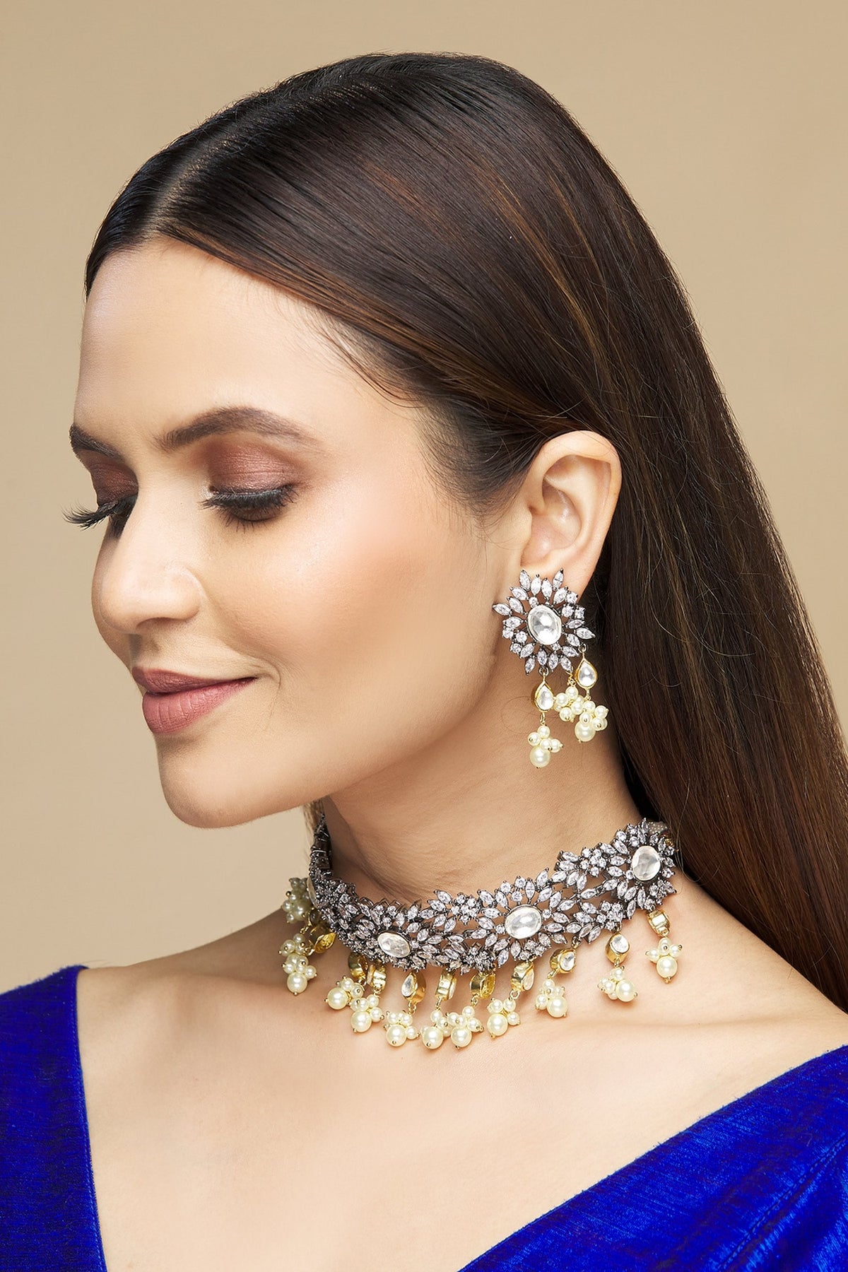 Floral Craved Choker Set 