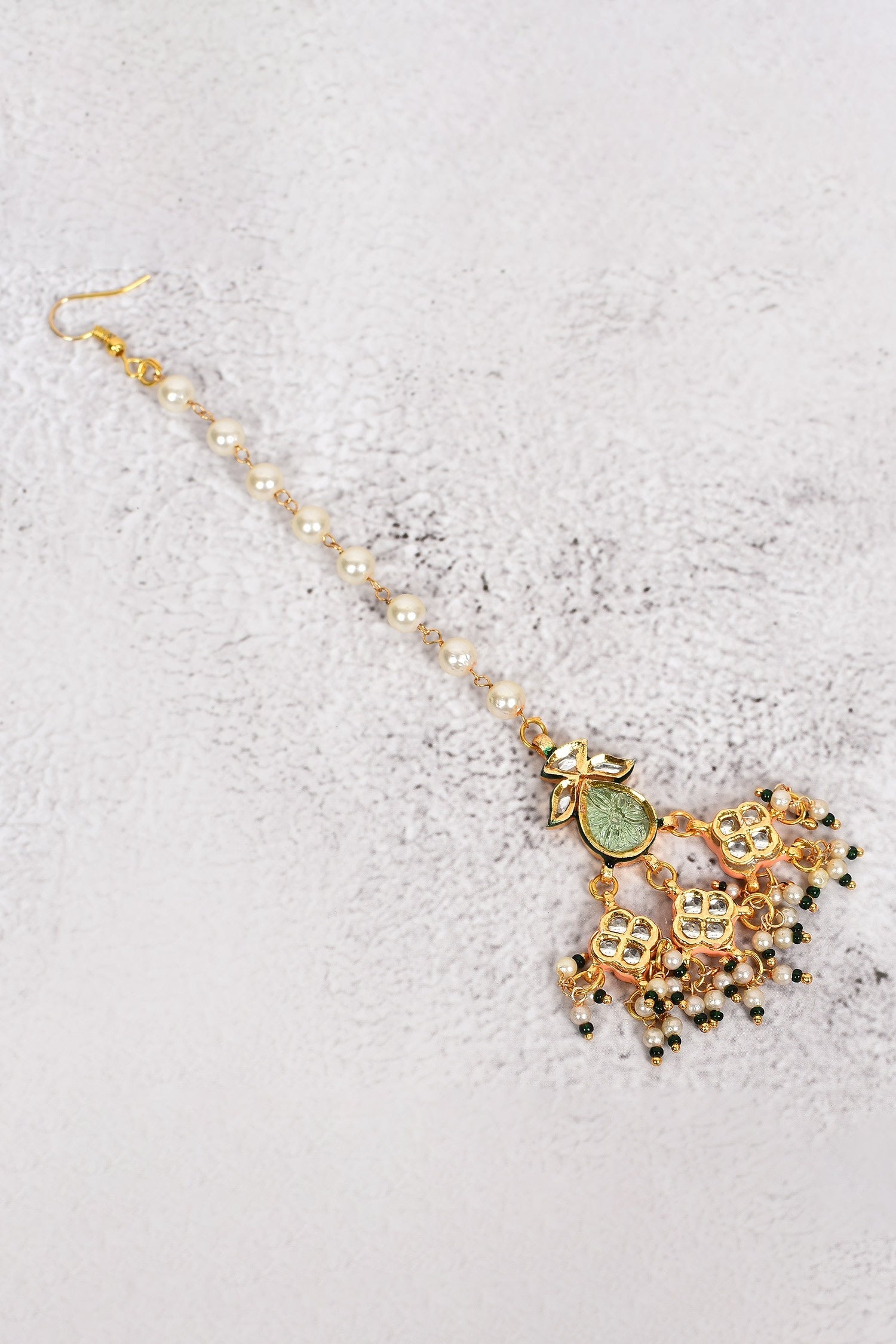 Kundan Maangtikka 