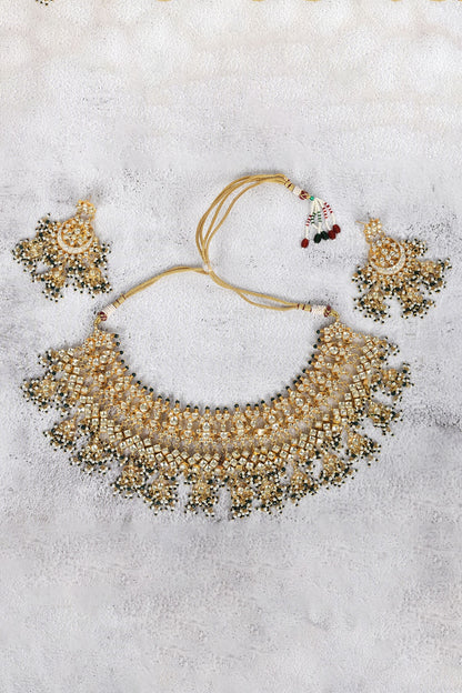 Kundan Studded Necklace Set 