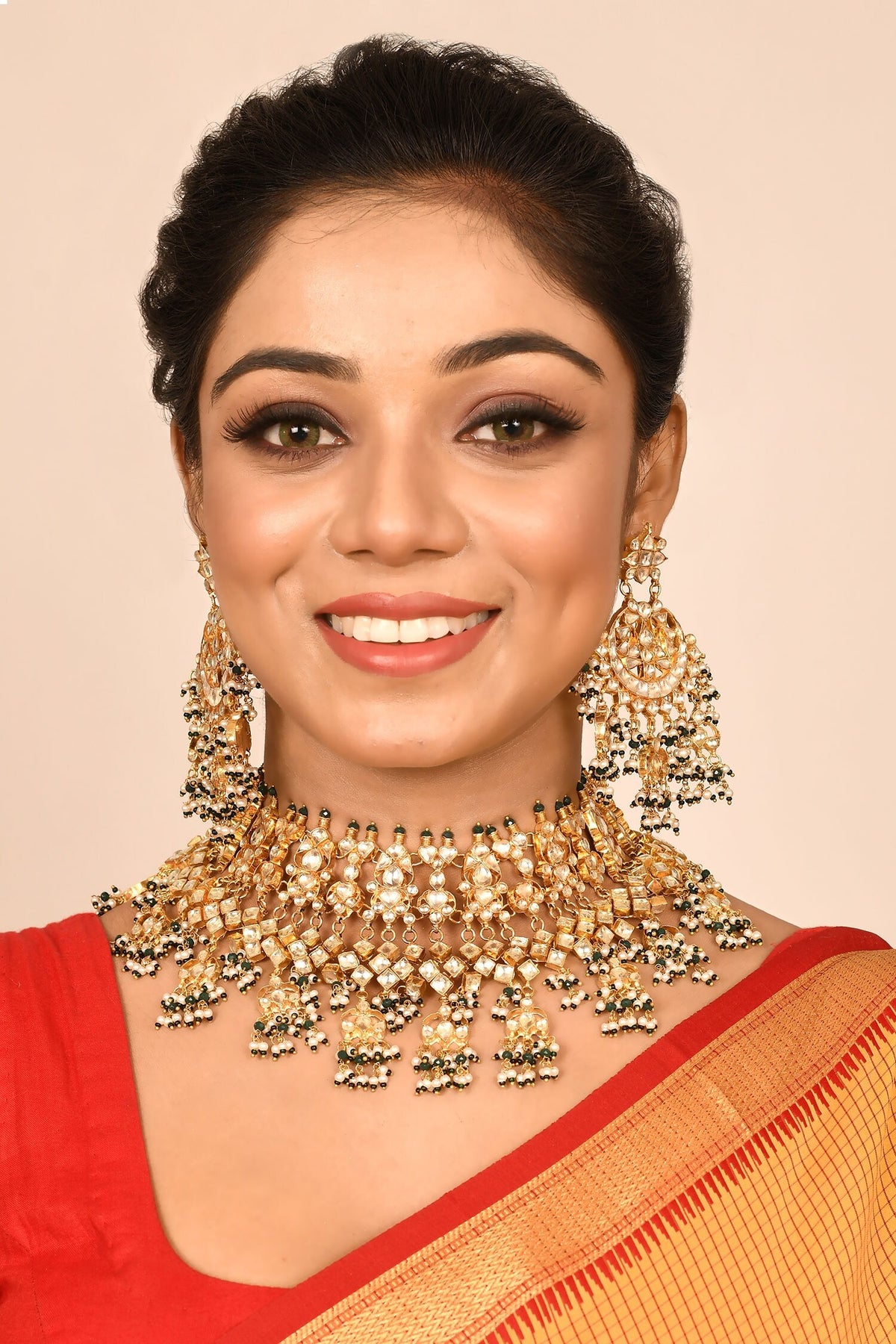 Kundan Studded Necklace Set 