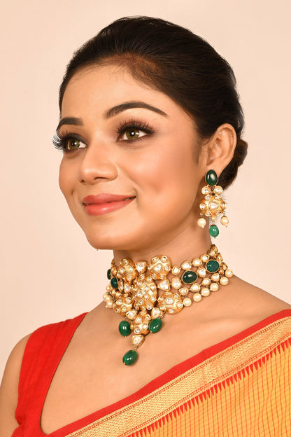 Kundan Embellished Necklace Set 