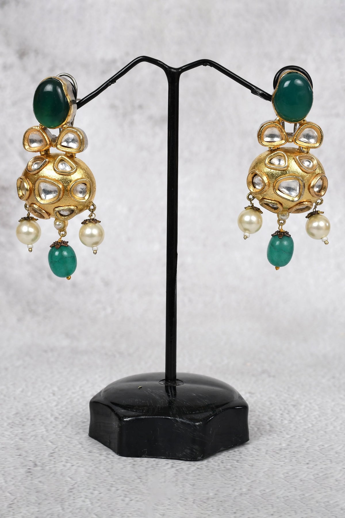 Kundan Embellished Necklace Set 