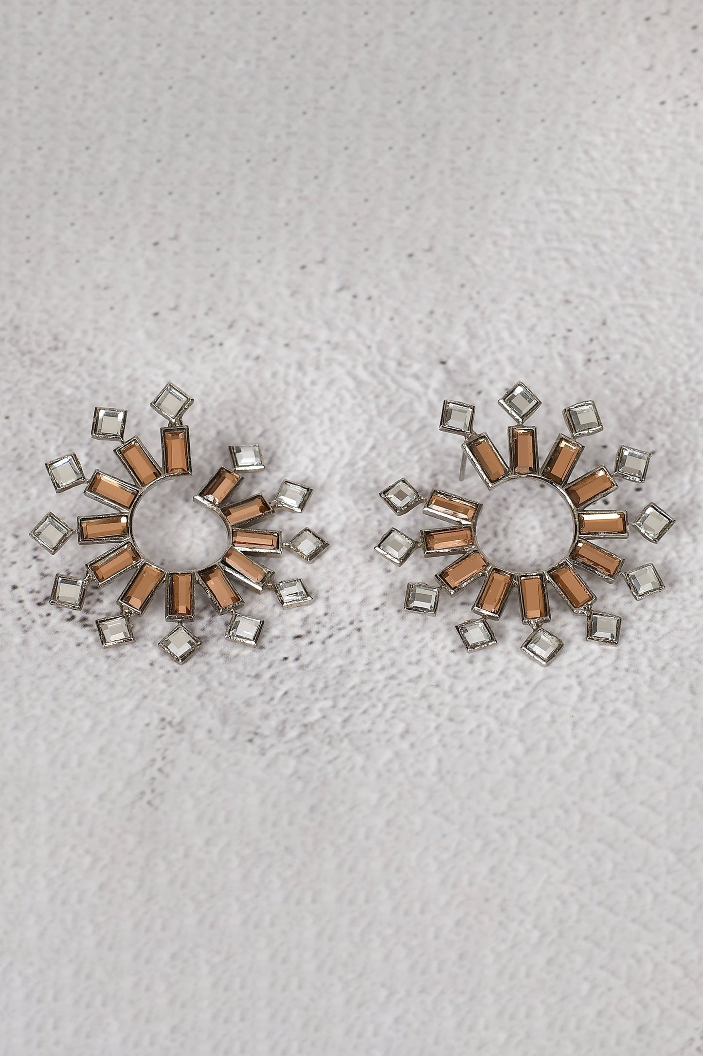 Kundan Geometric Stud Earrings 