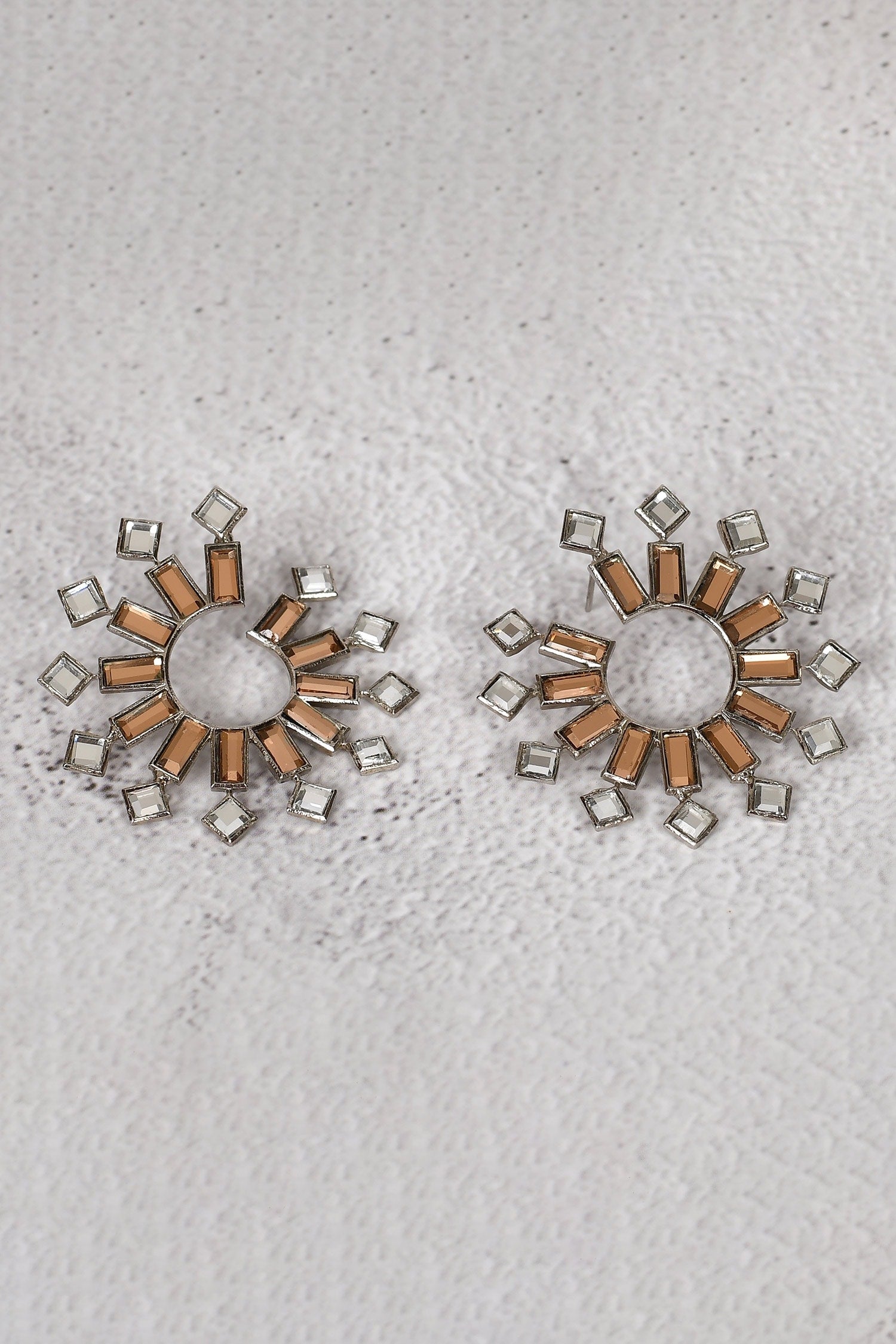 Kundan Geometric Stud Earrings 