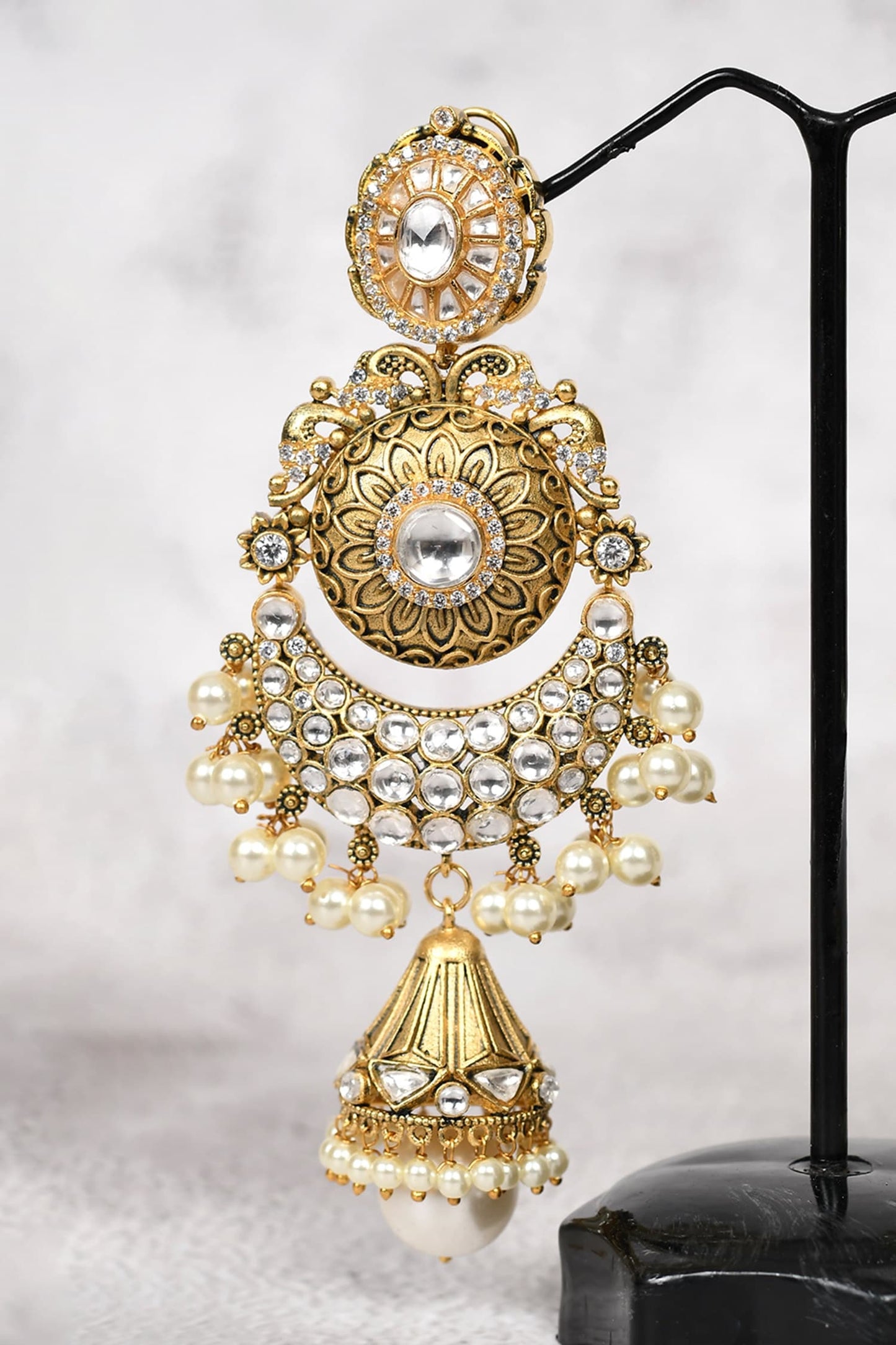 Floral Kundan Chandbalis 