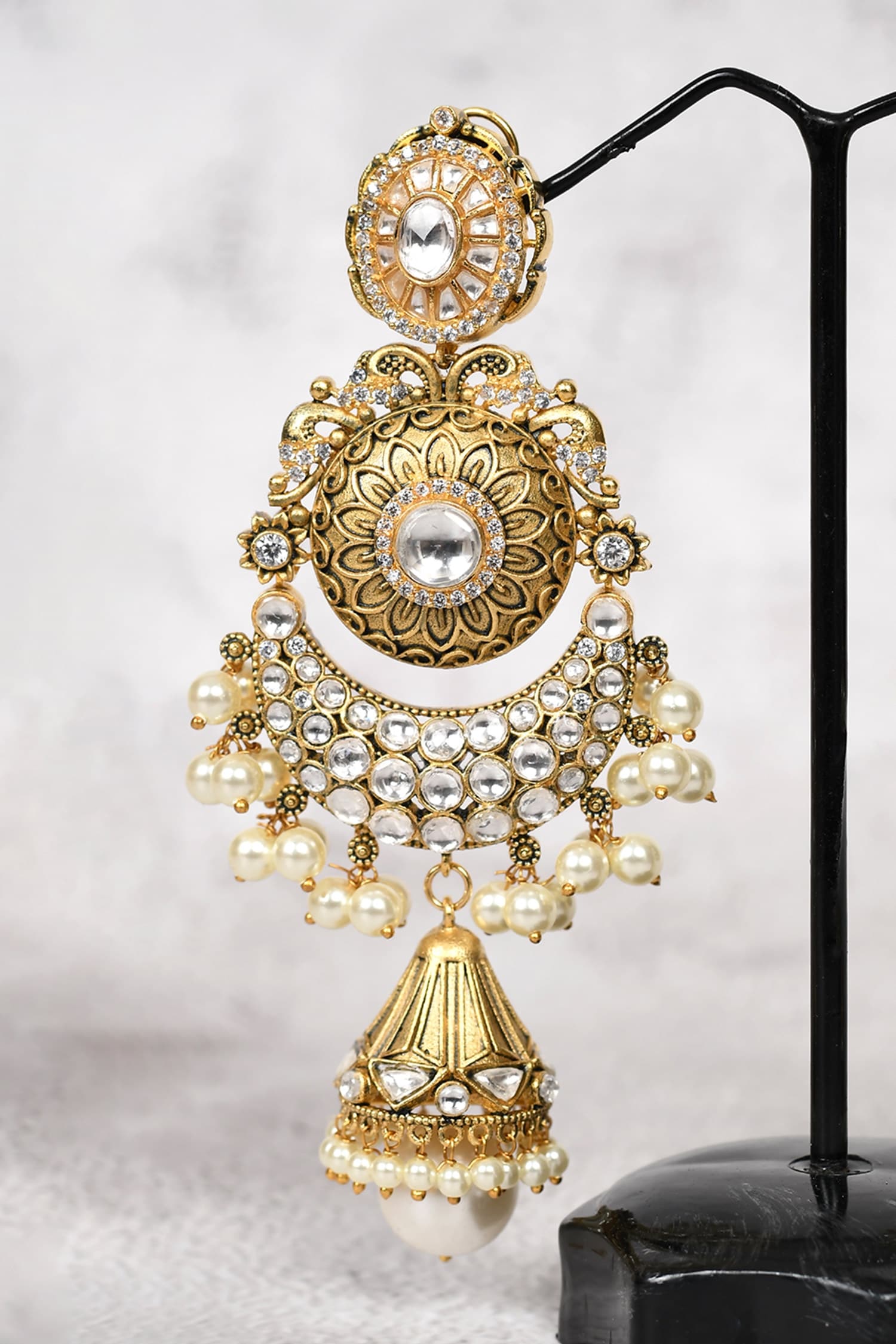 Floral Kundan Chandbalis 