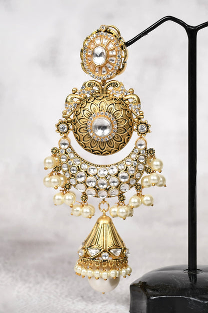 Floral Kundan Chandbalis 