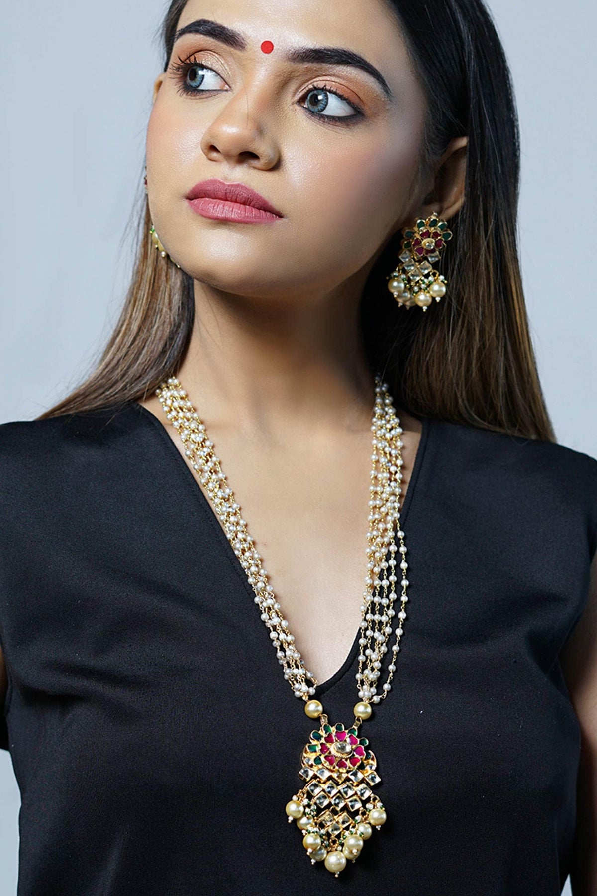 Kundan Carved Necklace Set 