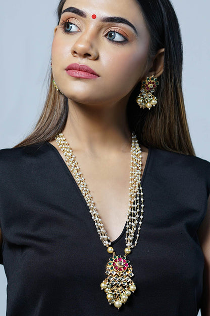 Kundan Carved Necklace Set 