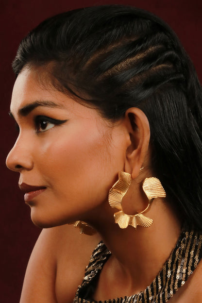 Wave Shaped Hoops 