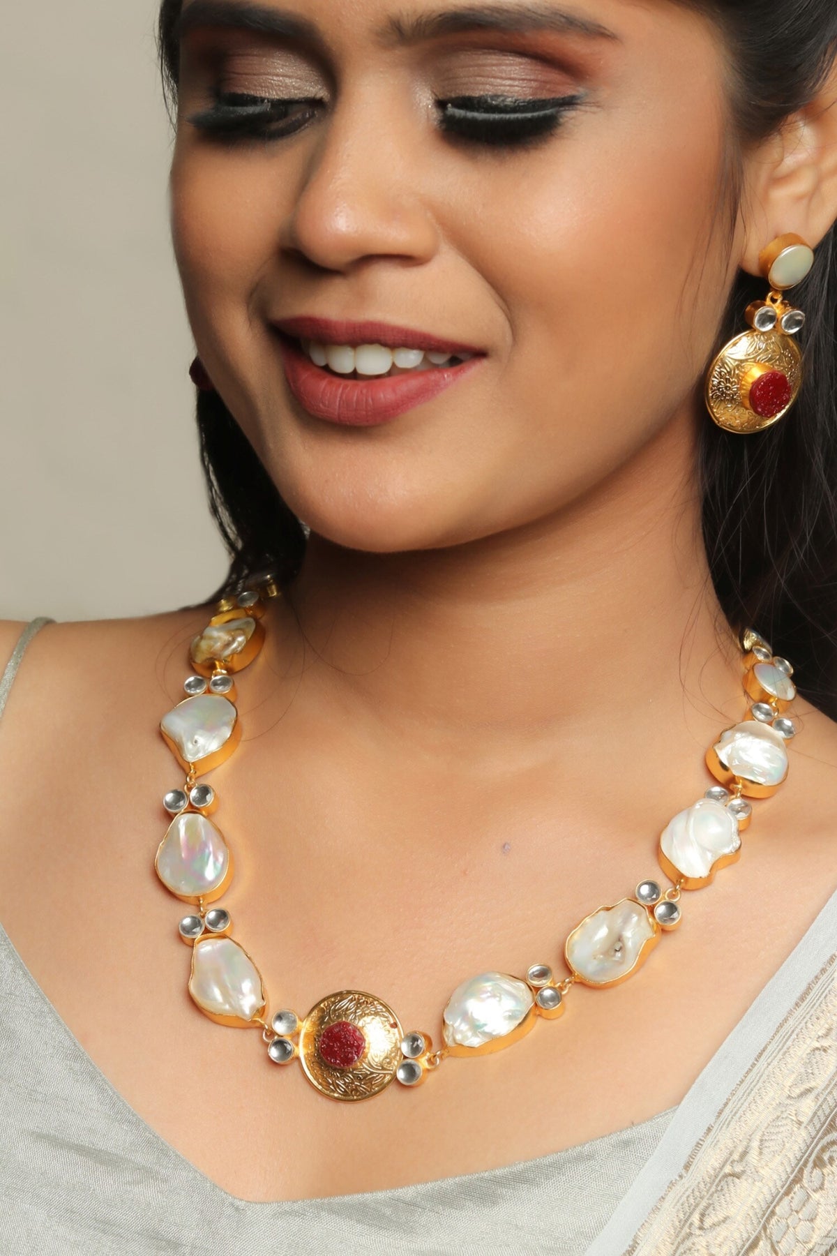 Abstract Pattern Necklace Set 
