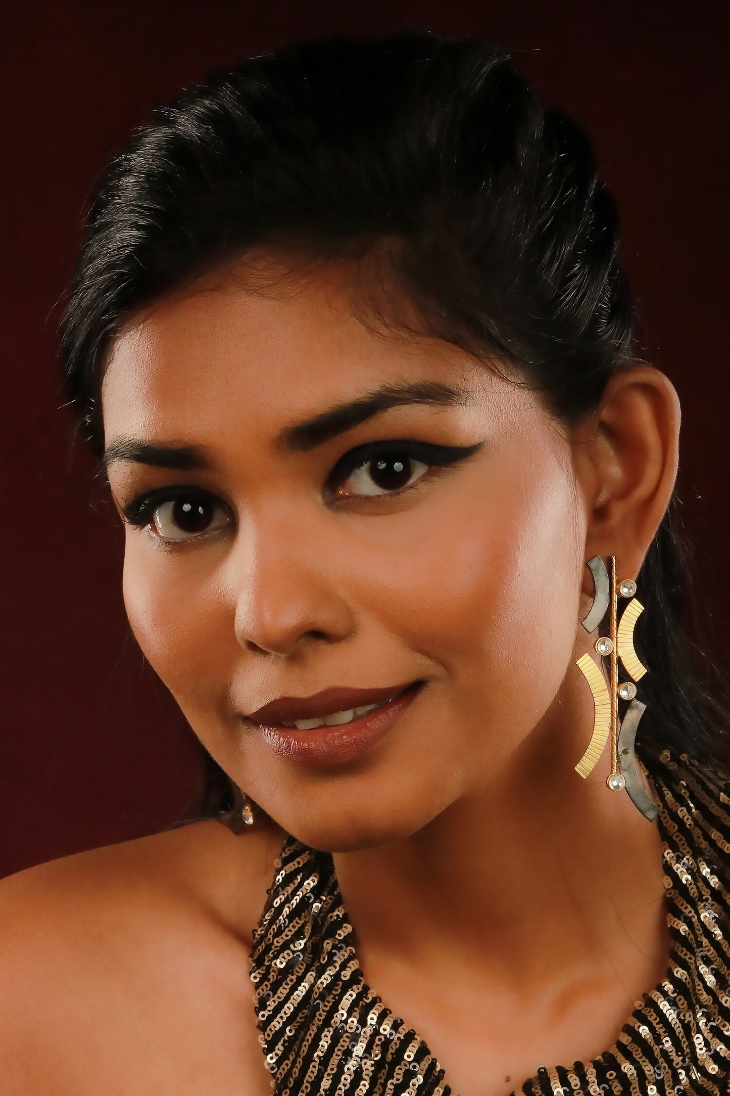 Linear Shaped Earrings 