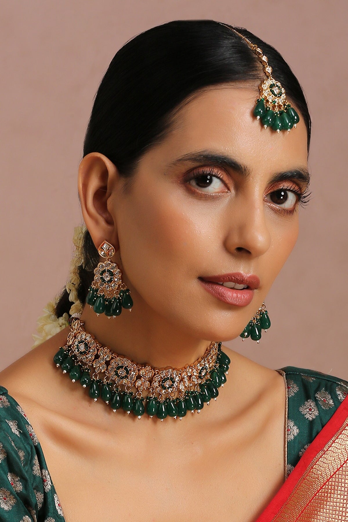 Floral Embellished Choker Set 