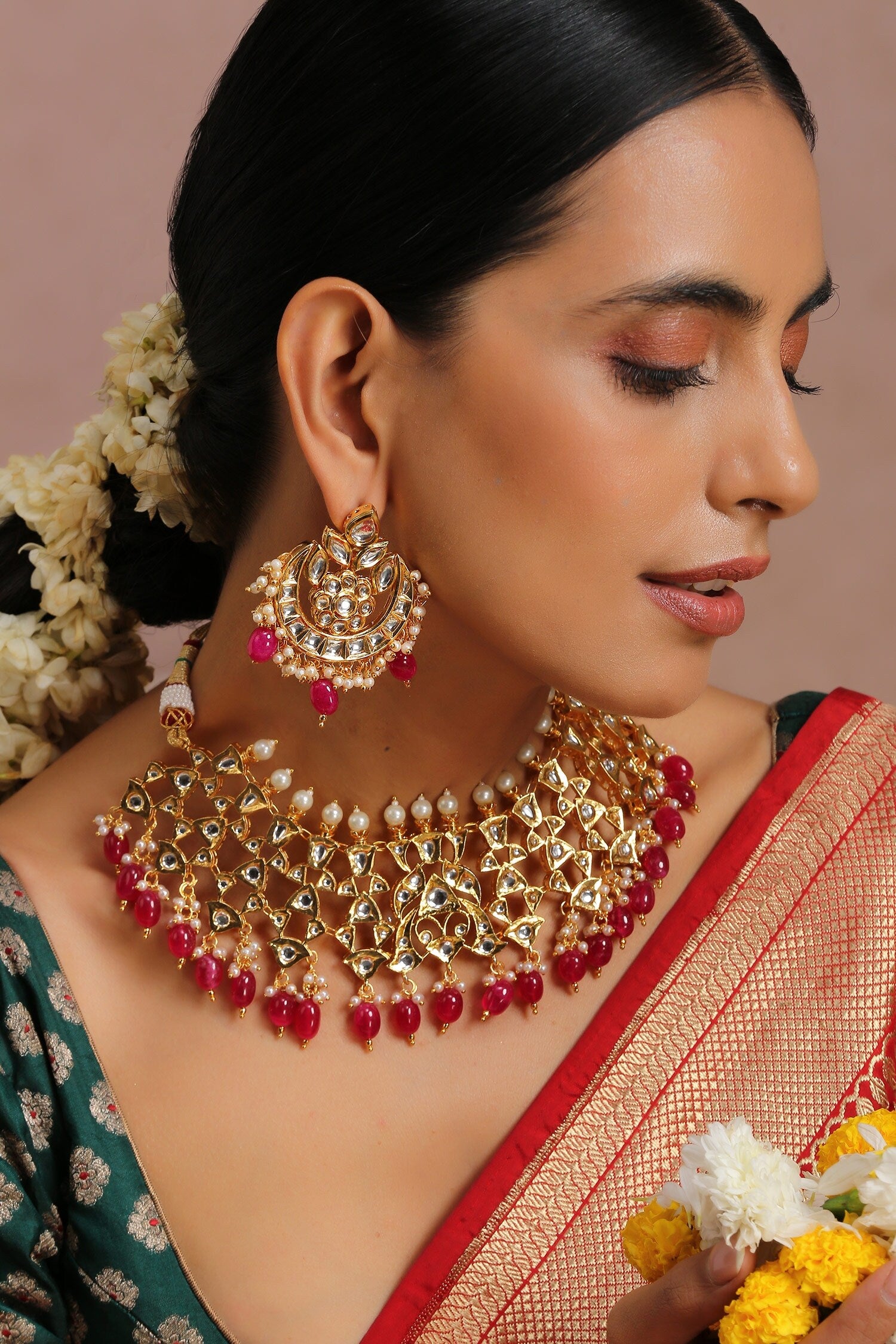 Kundan Embellished Choker Set 