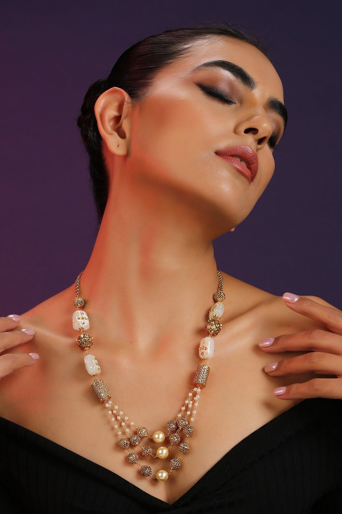 Pearl Embellished Layered Necklace 