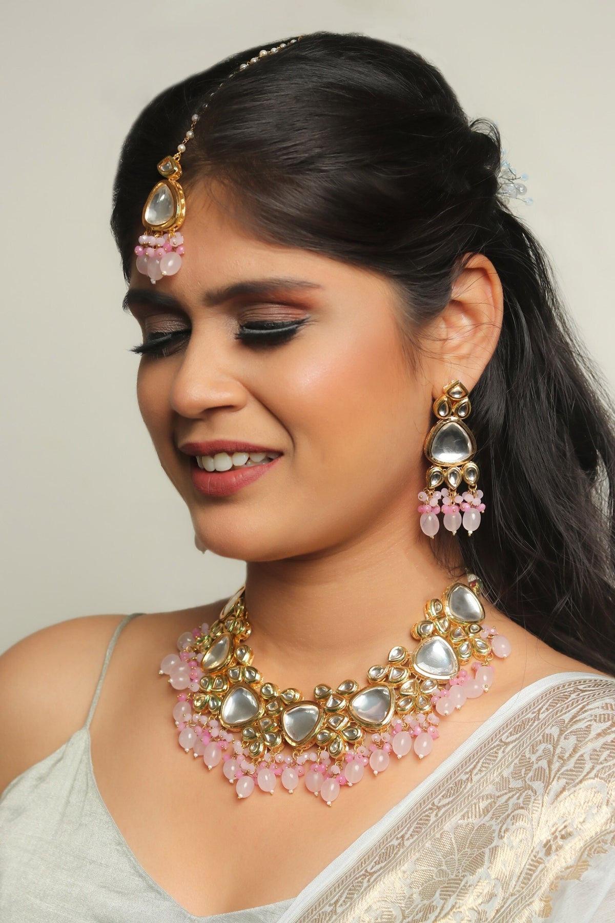 Geometric Pattern Embellished Choker Set 