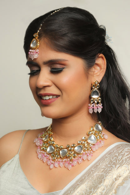 Geometric Pattern Embellished Choker Set 