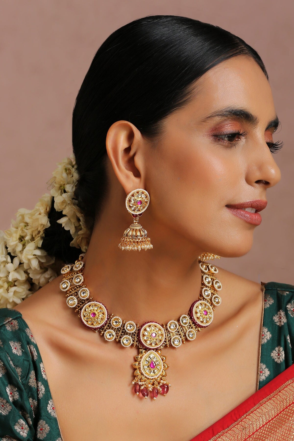 Carved Stone Embellished Necklace Set 