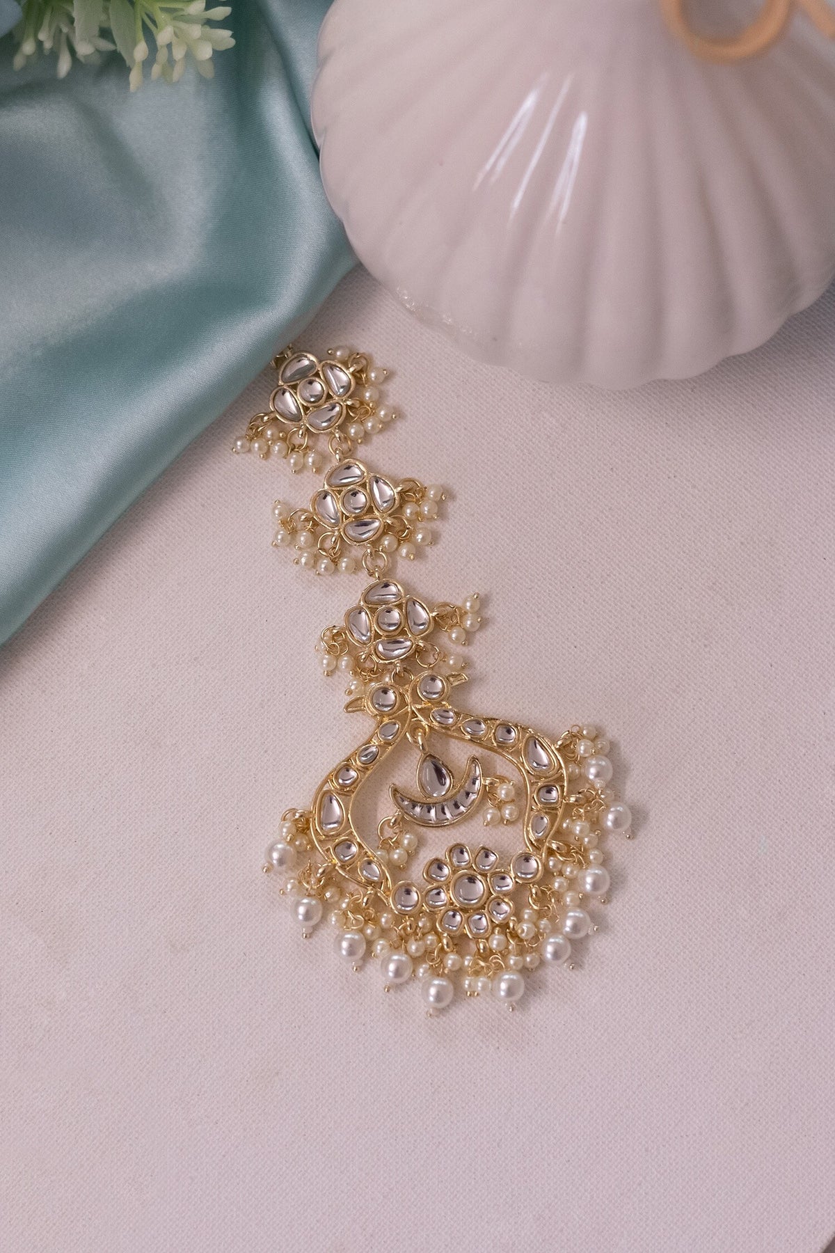 Pearl Embellished Maangtikka 