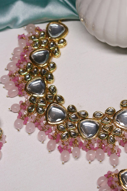 Geometric Pattern Embellished Choker Set 