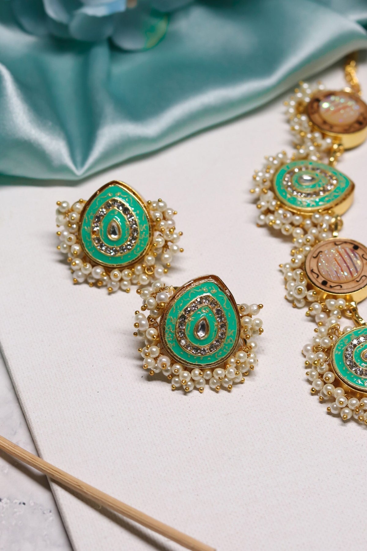 Geometric Pattern Necklace Set 