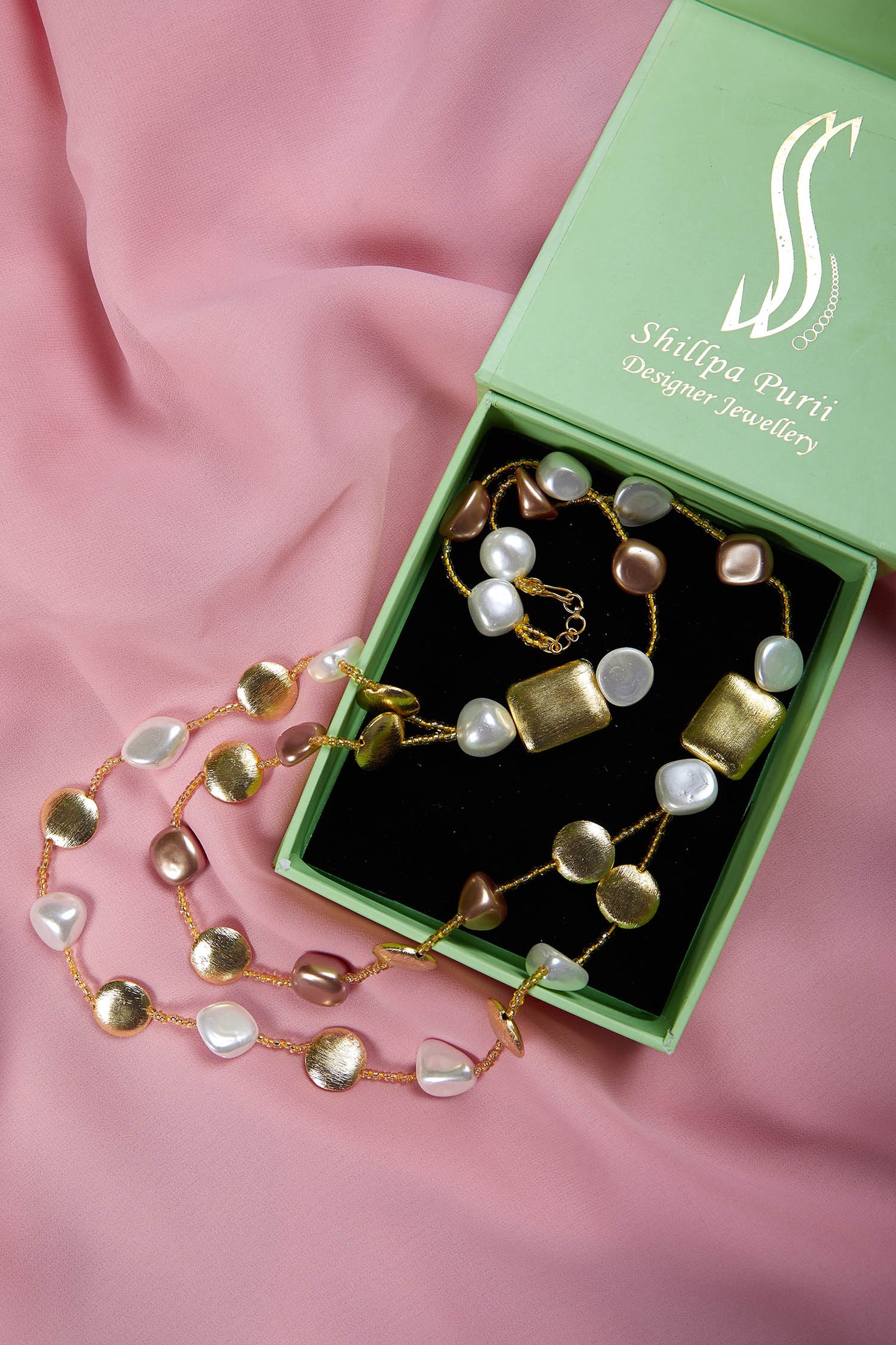 Double layer necklace 
