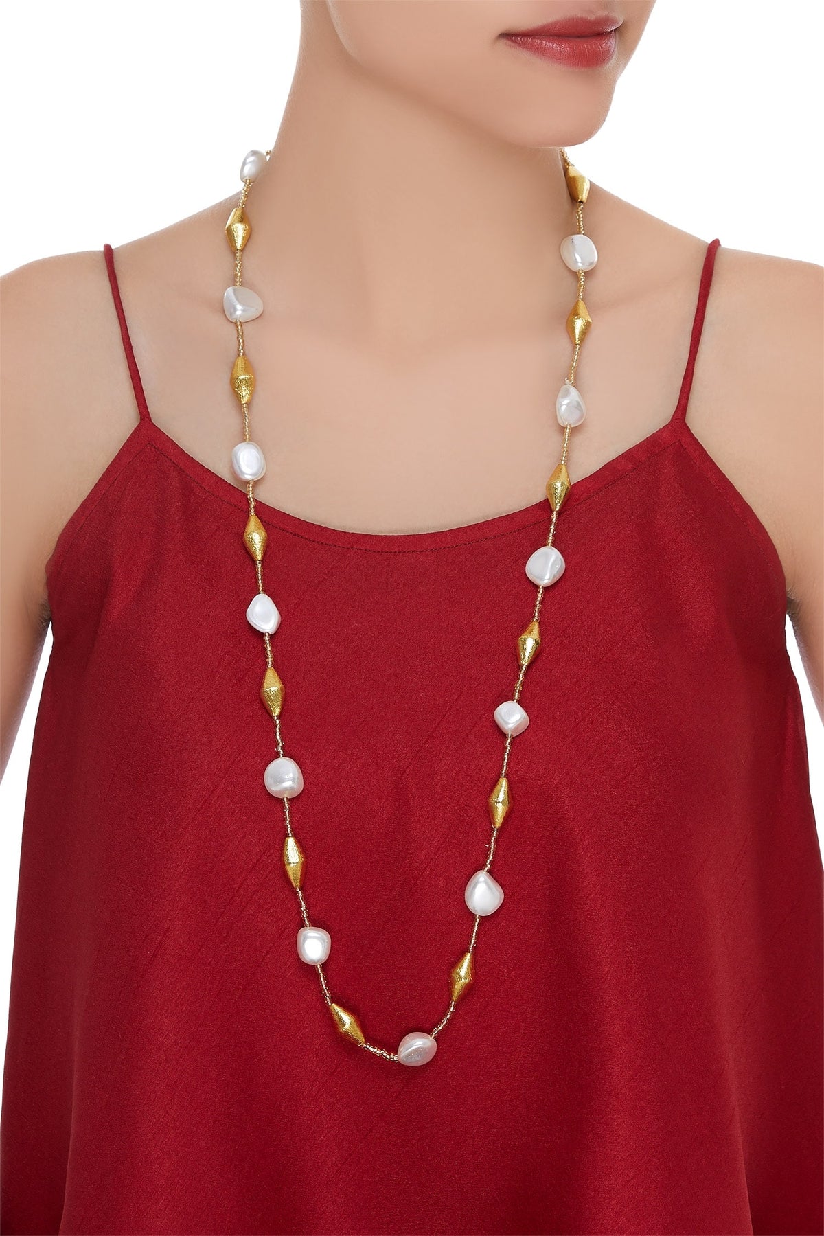 Shell pearl necklace 