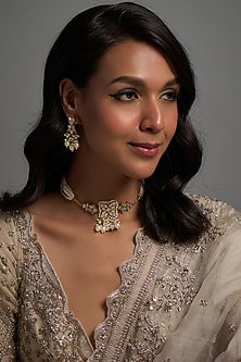 Gold Finish Kundan Polki & Mother Of Pearl Choker Necklace Set