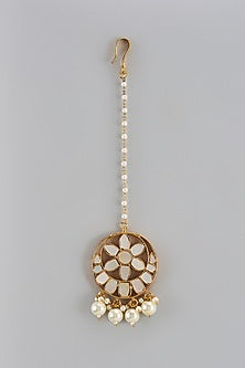 Gold Finish White Kundan Polki & Mother Of Pearl Maang Tikka