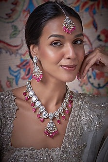 White Finish Kundan Polki Necklace Set
