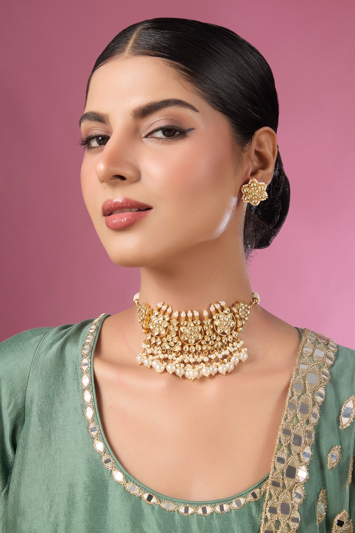 Gold Finish Kundan Polki Choker Necklace Set