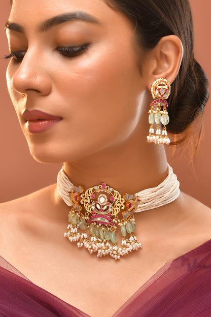 Gold Finish Green Kundan Polki & Mother Of Pearl Choker Necklace Set