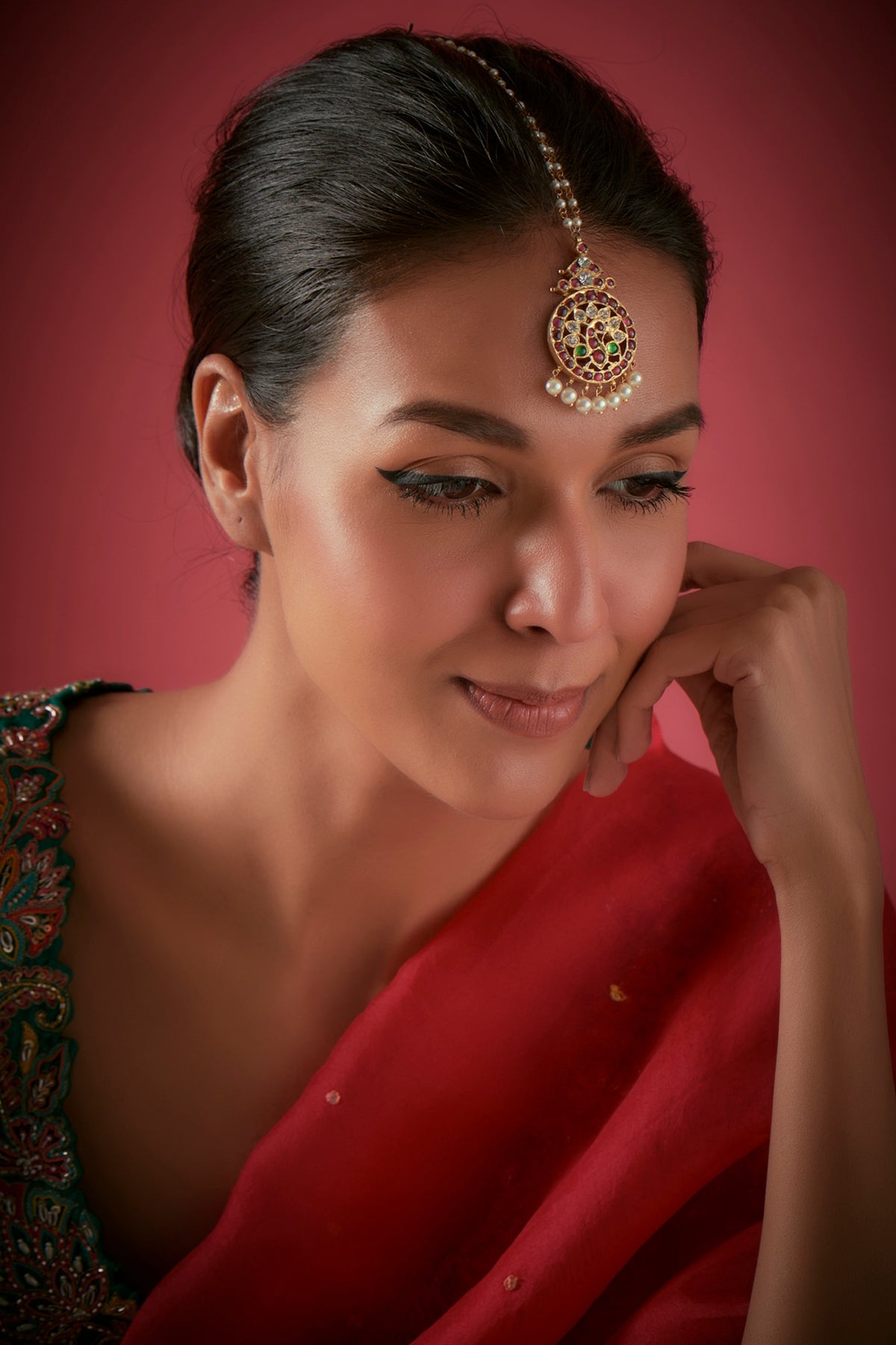 Gold Finish Peacock Maang Tikka In Sterling Silver