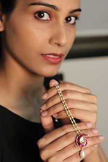 Gold Plated Paisley Maang Tikka
