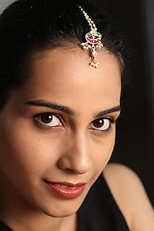 Gold Plated Glass Stones Maang Tikka In Sterling Silver