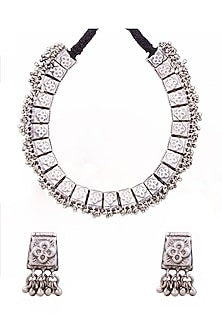 White Finish Floral Motif Choker Necklace Set In Sterling Silver