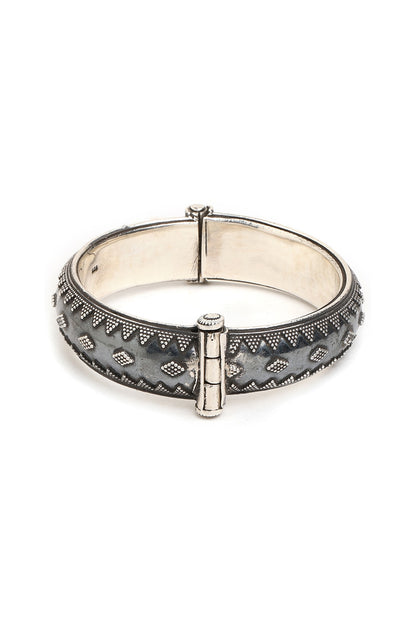 Silver Finish Rawa Work Kada In Sterling Silver