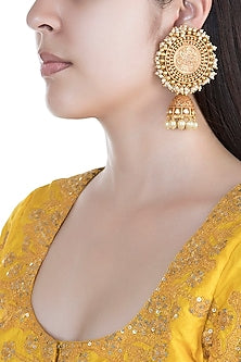Gold Finish Kundan & Pearls Carved Jhumka Earrings