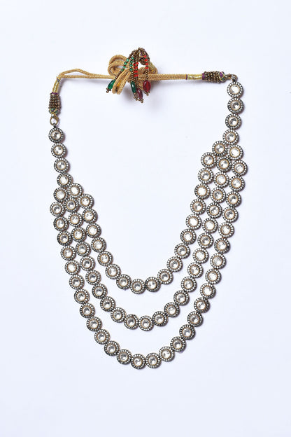 Kundan Embellished Necklace Set 