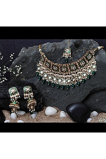 Gold Finish Kundan Green Meenakari Choker Necklace Set