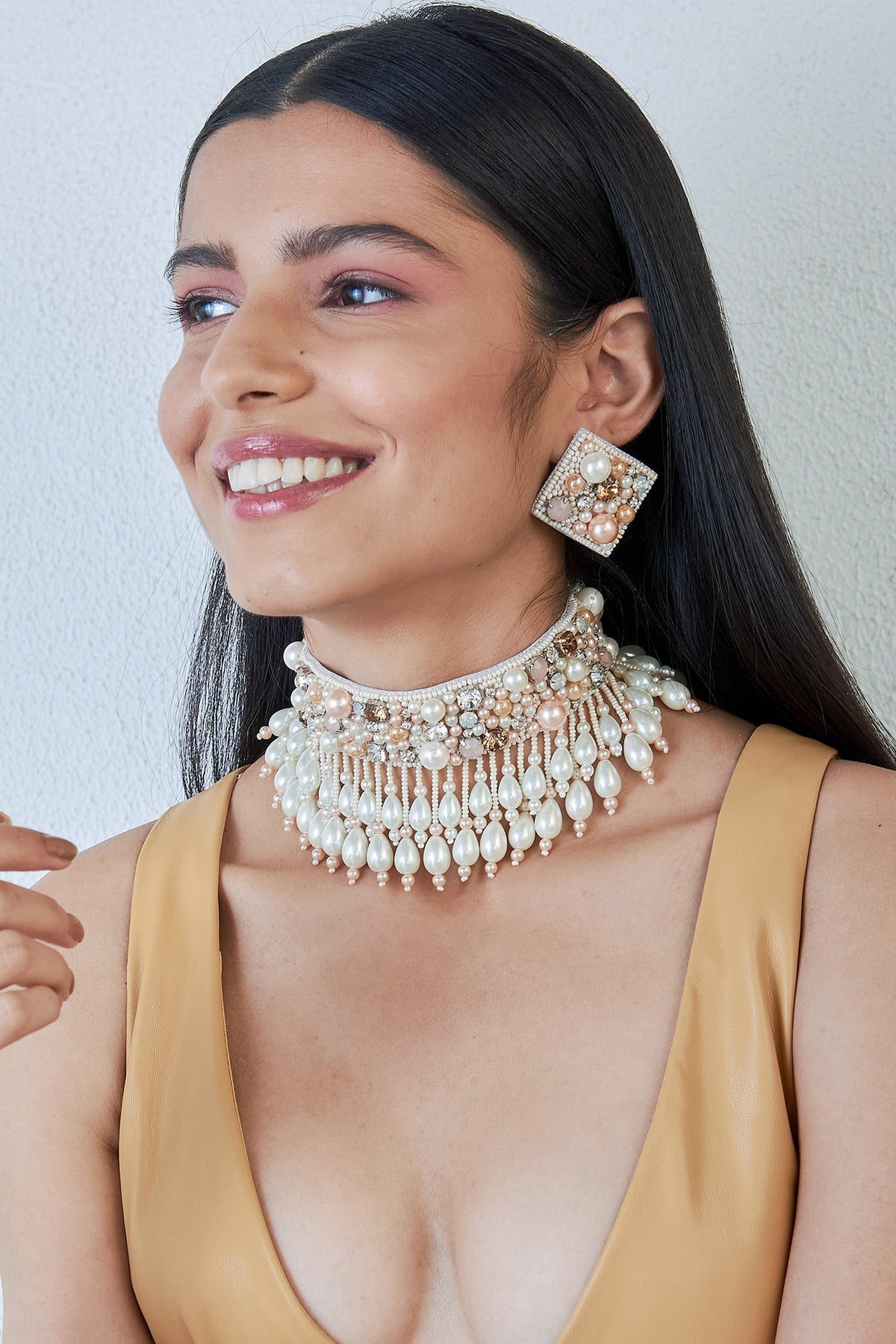 White Hand Embroidered Choker Necklace Set