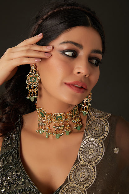 Gold Finish Green Kundan Polki Choker Necklace Set