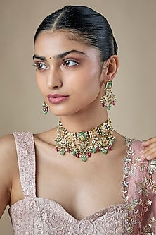 Gold Finish Green Kundan Polki & Carved Stone Choker Necklace Set