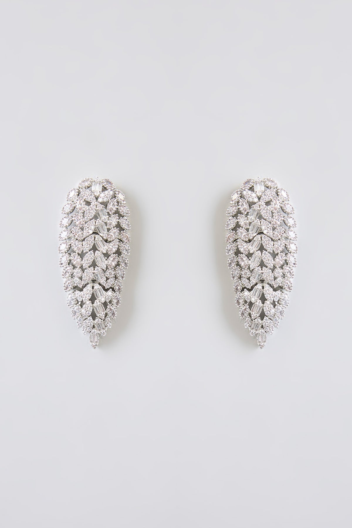 White Finish Zircon Necklace Set