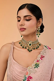 Gold Finish Kundan Polki & Green Stone Choker Necklace Set