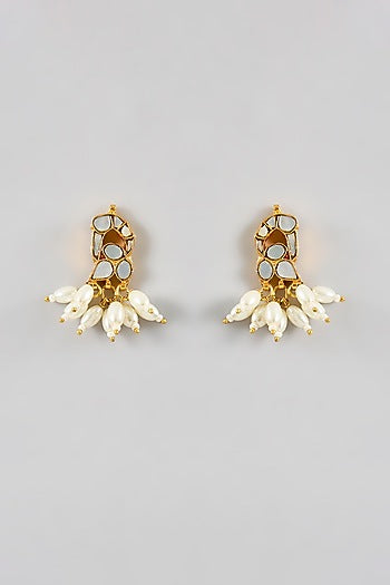 Gold Finish Kundan Polki & Mother Of Pearl Necklace Set