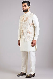 Cream Herringbone Fabric Hand Embroidered Bundi Jacket Set
