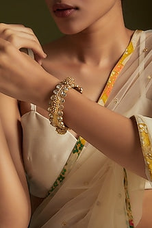 Gold Finish Kundan Polki Bangle In Sterling Silver